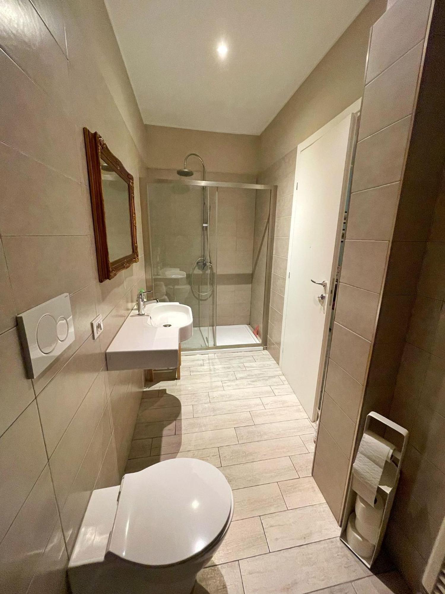 Alla Scaletta - Stanze Con Bagno Privato E Wifi A Pochi Passi Dal Duomo Мирандола Экстерьер фото